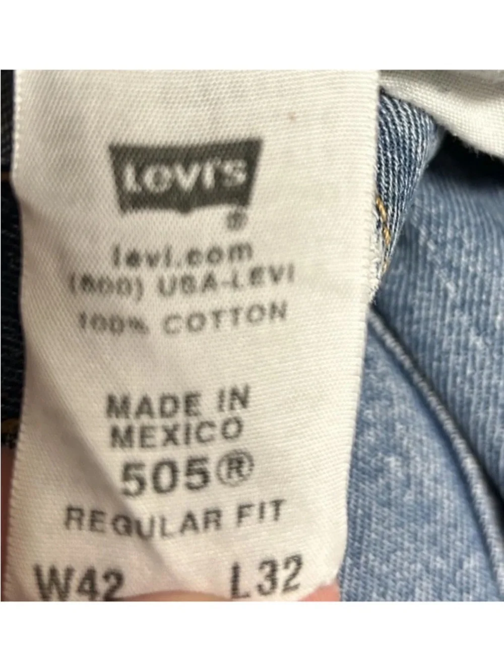 Levi's 505 Jeans Mens Size 42x32 Regular Fit Straight Leg Blue faded Wash Y2K